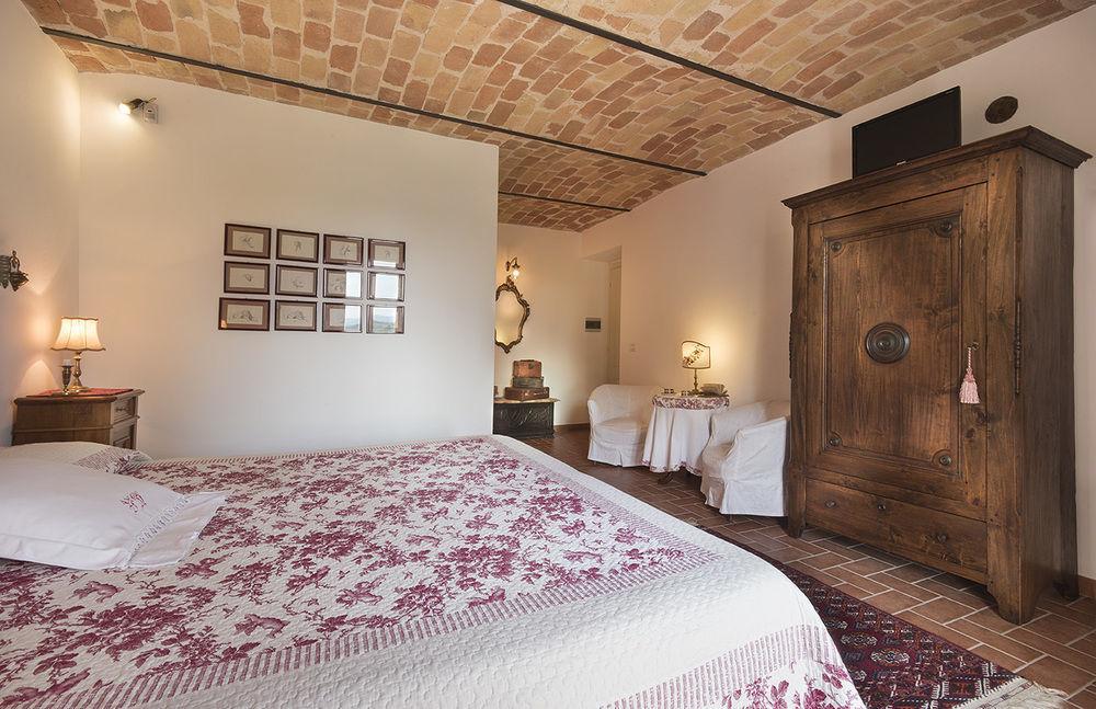 ניצה מונפראטו Agriturismo Albarossa מראה חיצוני תמונה